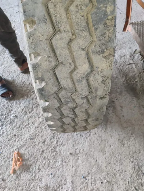 Pneu camion