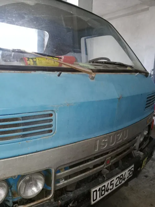 Isuzu Kt 1984