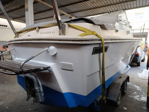 Bateau deux cabine 
