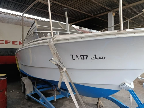 Bateau deux cabine 