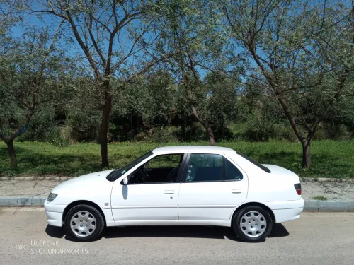 Peugeot 306 2002 مشيا100لف  براد يمشي كلش طونوبيل  جديدة الله يبارك ا