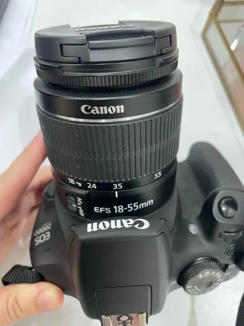 Canon 2000D