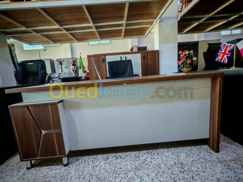 Ensemble de bureau PDG 4pcs (notre production)