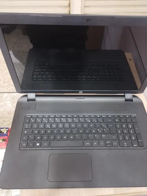 HP Notebook AMD E2 6110 6GB RAM Windows 10
