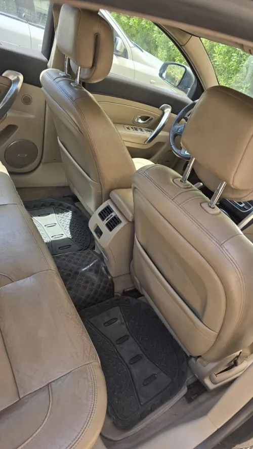 Renault Latitude 2012 Latitude