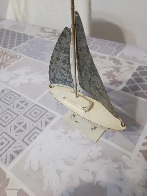 Collections variée d'objets de décoration sur le thème marin