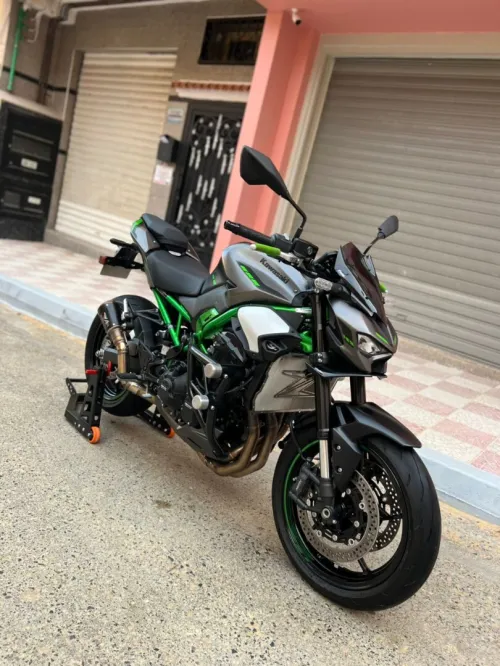 Kawasaki Z900 