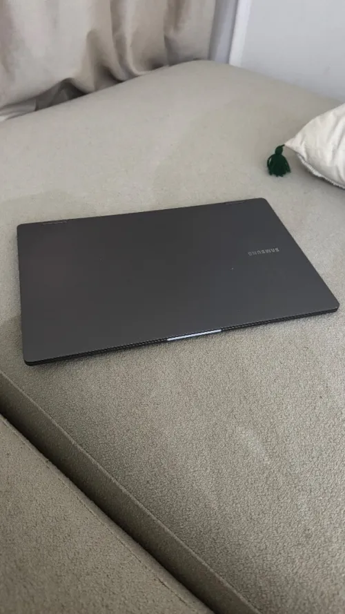 LAPTOP SAMSUNG GALAXY BOOK 5 PRO 360 , ULTRA 7 256V , 16GB RAM 512GB SSD , 16" X360 TACTILE OLED