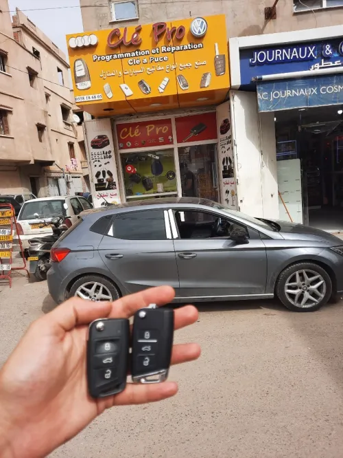 صنع جميع أنواع مفاتيح السيارات والمنازل والمصاعد الهوائية و مرحبا بكم عند cle pro draria sebala 