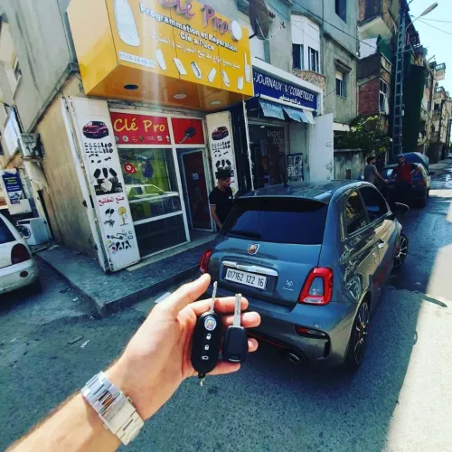 صنع جميع أنواع مفاتيح السيارات والمنازل والمصاعد الهوائية و مرحبا بكم عند cle pro draria sebala 