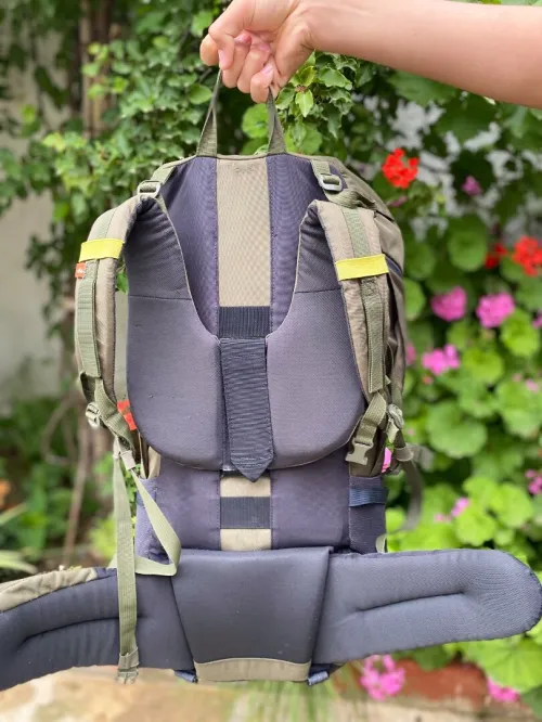 حقيبة تخييم Queshua 70 L