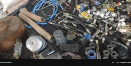 Lot des pièces détachées poids lourds