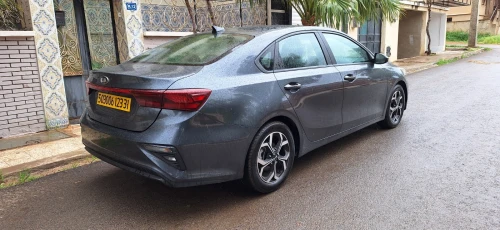Kia Cerato 2023 1.6L DOHC D-CVVT de 126 à 130 ch