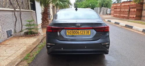 Kia Cerato 2023 1.6L DOHC D-CVVT de 126 à 130 ch