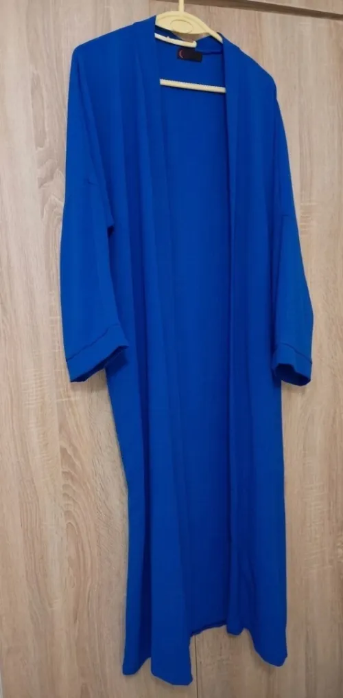 La tendance de l'été  متوفر كيمونو جيلي عباءة بألوان مختلفة قماش بارد و خفيف  Kimono gilet abaya été التوصيل متوفر