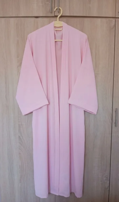 La tendance de l'été  متوفر كيمونو جيلي عباءة بألوان مختلفة قماش بارد و خفيف  Kimono gilet abaya été التوصيل متوفر