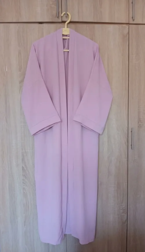 La tendance de l'été  متوفر كيمونو جيلي عباءة بألوان مختلفة قماش بارد و خفيف  Kimono gilet abaya été التوصيل متوفر