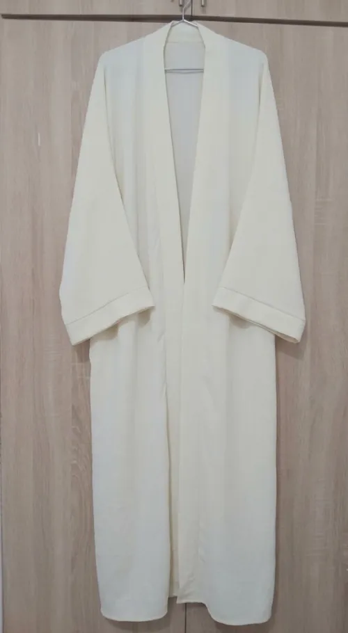La tendance de l'été  متوفر كيمونو جيلي عباءة بألوان مختلفة قماش بارد و خفيف  Kimono gilet abaya été التوصيل متوفر