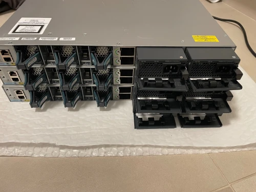 Cisco WS-C3850-48F-S (POE)