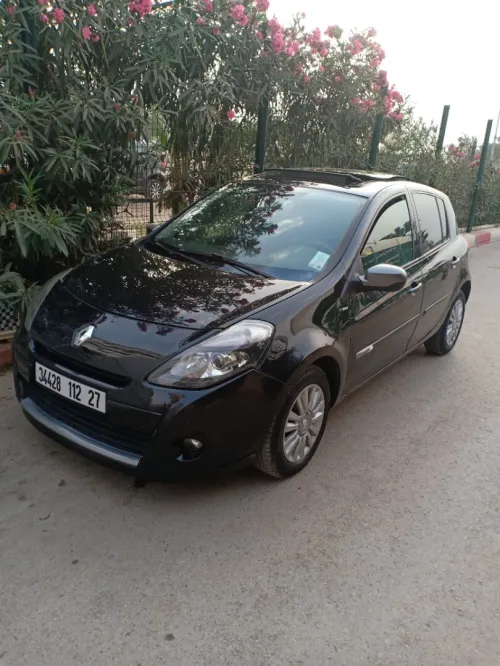 Renault Clio 3 2012 Night and Day