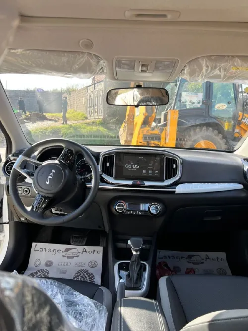 Kia KX1 2025 