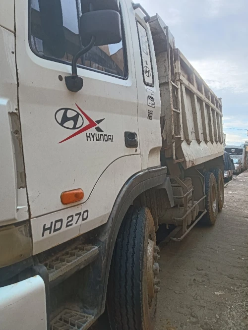 Hyundai Hd270 2006