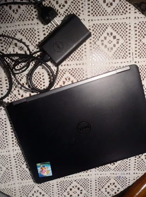 للبيع حاسوب نوع Dell Latitude