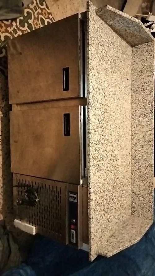 IeTable de préparation avec contour réfrigéré dessus granite 1,50m