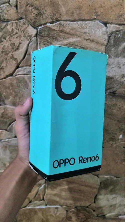 Oppo Reno6