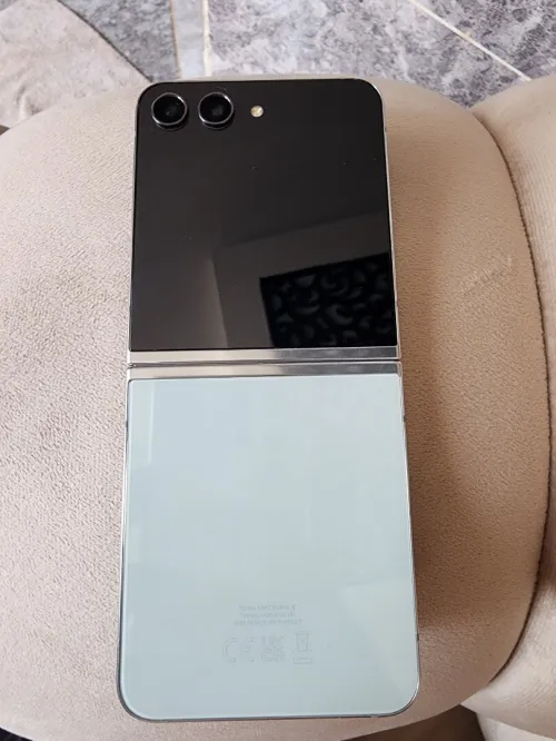 Samsung Z Flip 5