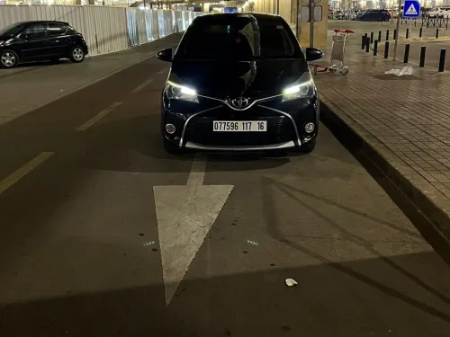 Toyota Yaris 2017 Red Edition