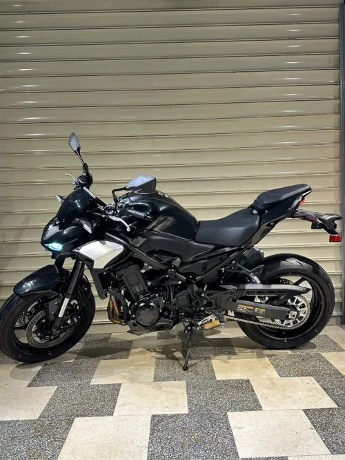 Kawasaki Z9 2025