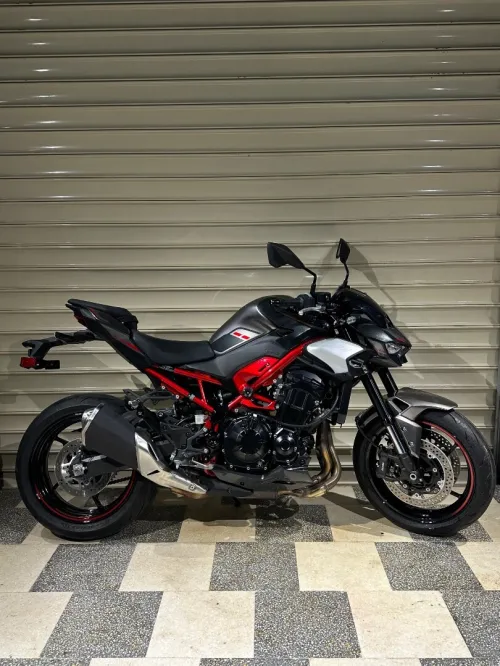 Z900 Kawasaki 2025