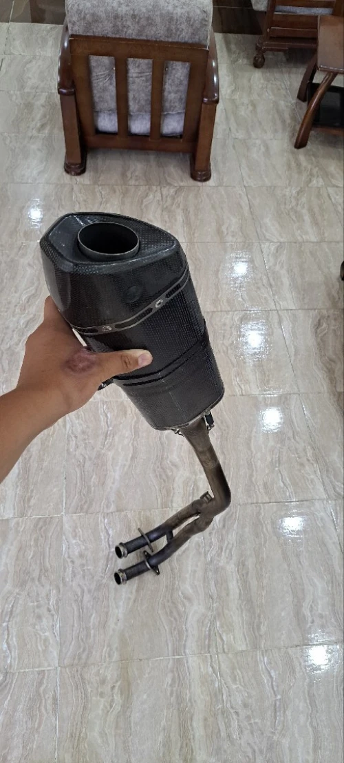 Pot akrapovic d'origine yamaha pour tmax neuveux