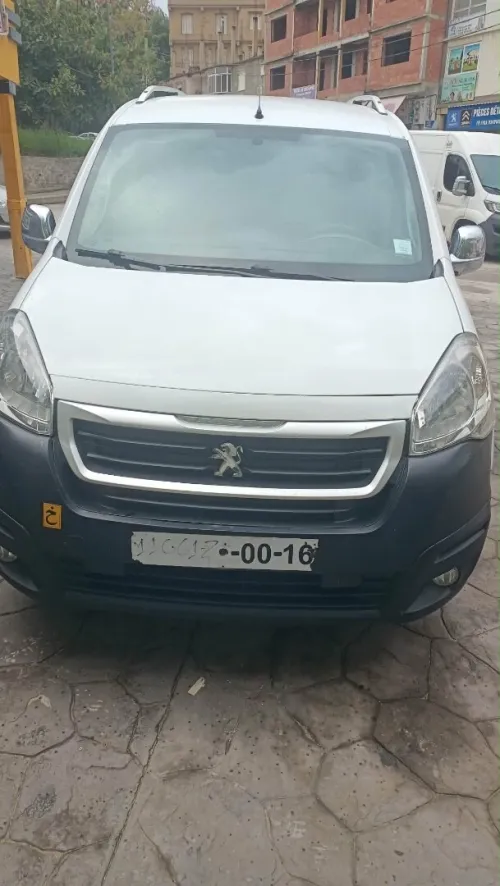 Peugeot Partner 2015 Partner b9