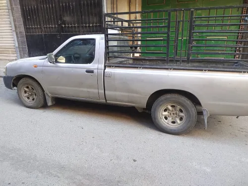 Nissan HARD BODY 2010 HARD BODY
