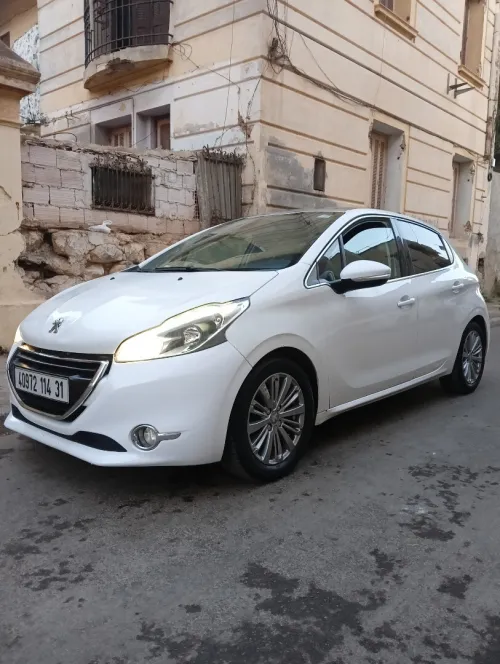 Peugeot 208 2014 Allure