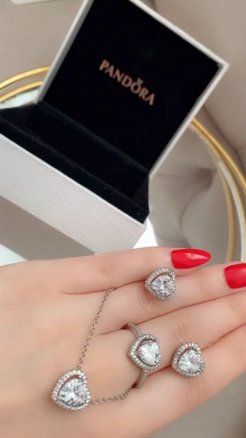 Parure pandora