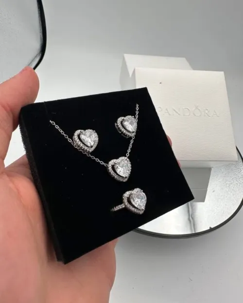 Parure pandora