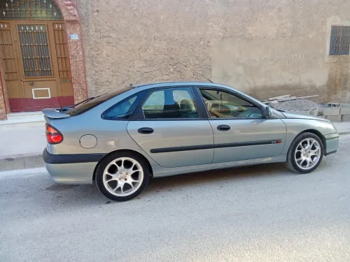 Renault Laguna 1 1998 Laguna 1