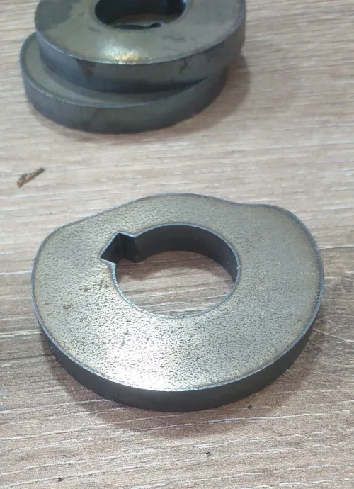 Découpe laser pièces métaliques