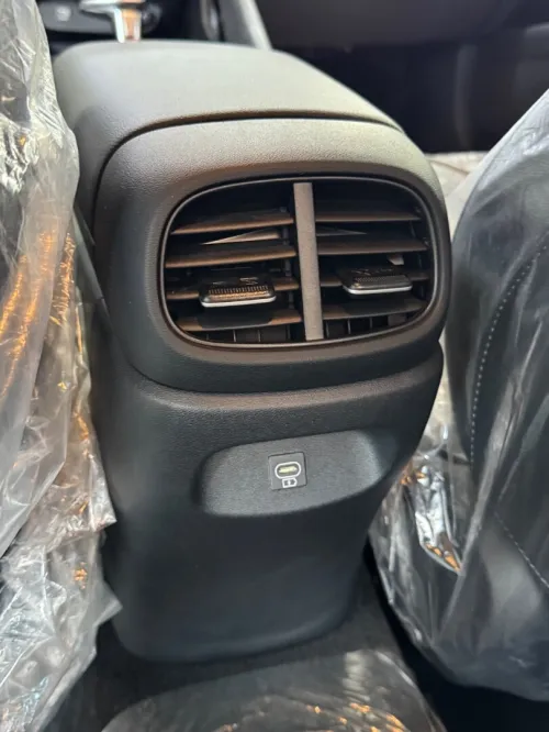 Hyundai Elantra 2025 