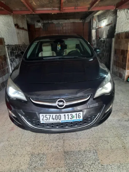 Opel Astra 2013 COSMO