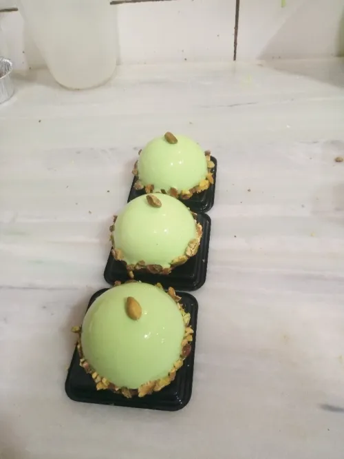 Chef pâtissier cherche travail 