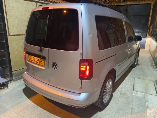 Location de voiture caddy 2019