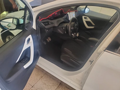 Peugeot 208 2013 Allure