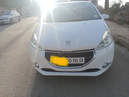 Peugeot 208 2015 Active Facelift