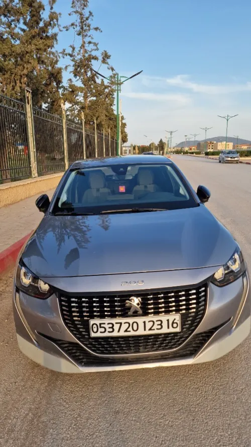 Peugeot 208 2023 Allure Pack