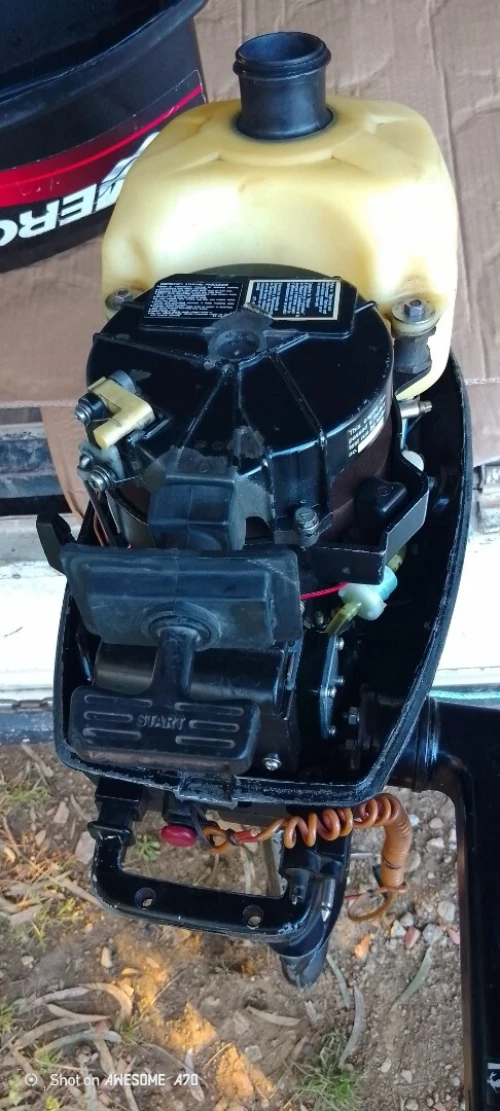 Flouka 3mtr,60 avec moteur Mercury 5cv