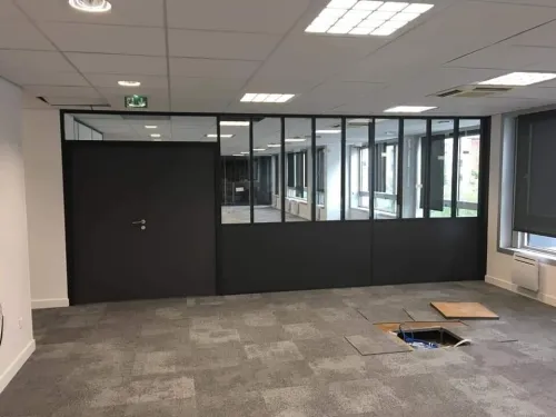 Séparation de beraux cloison amovible